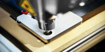 Máy Hàn Laser: Công Nghệ Tạo Nên Sự Khác Biệt Trong Ngành Sản Xuất
