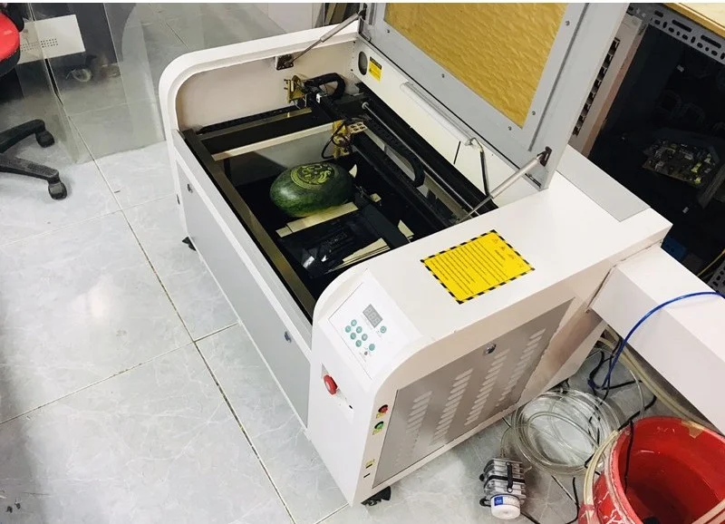 Máy cắt khắc laser 6040 2