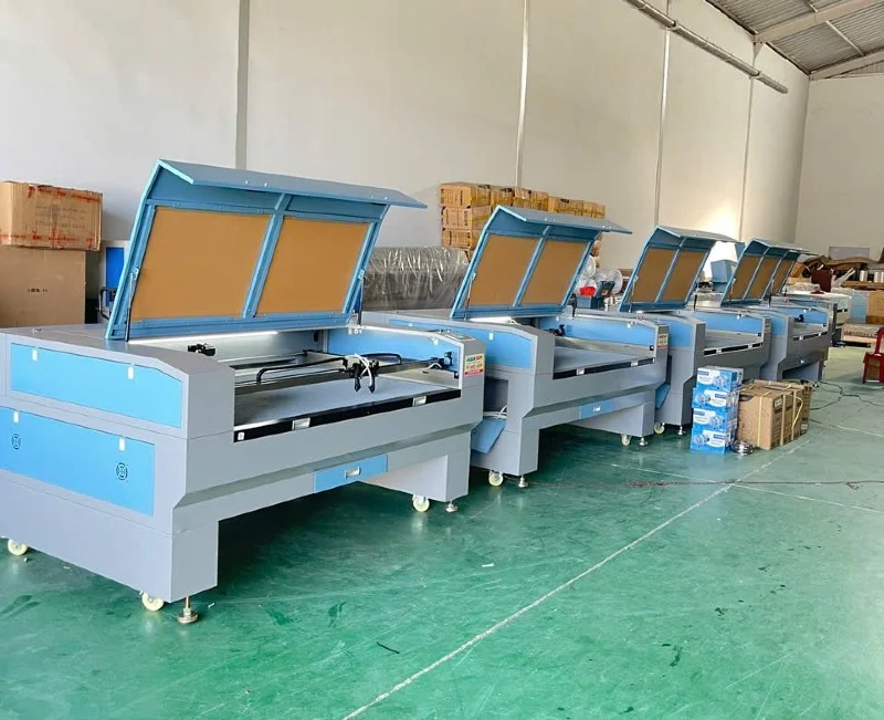 Máy cắt laser 1610 3