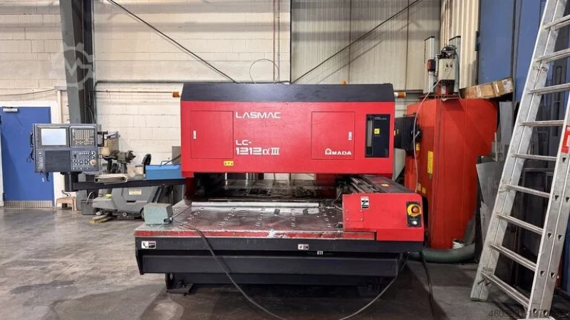 máy cắt laser amada 2