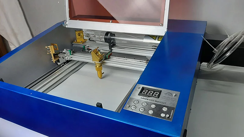May-Cat-Laser-Mini-2