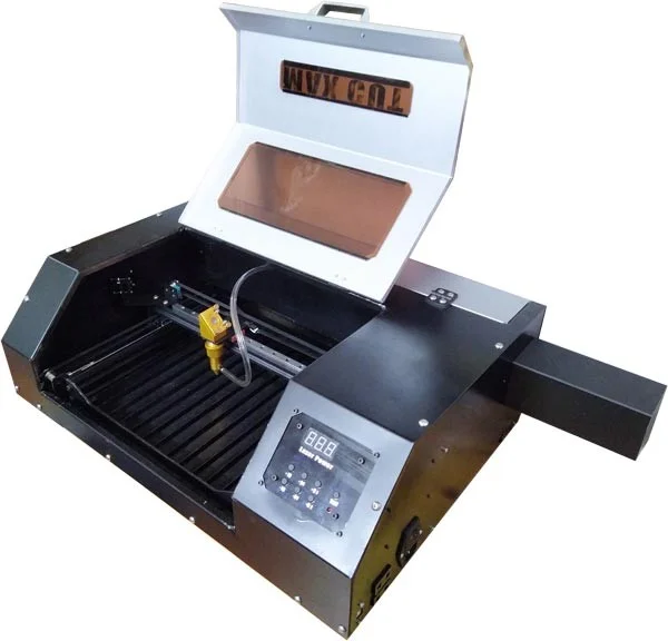 máy cắt laser nhỏ 2
