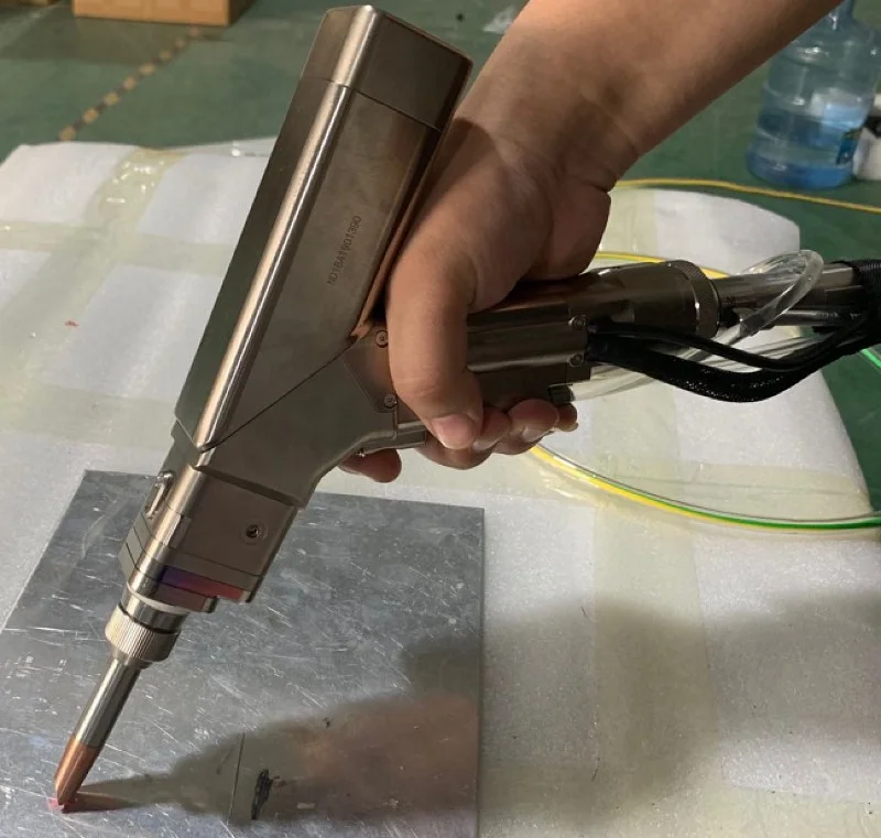 máy hàn laser cầm tay 1